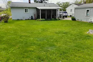 12415 Clinton River Rd, Sterling Heights, MI 48313 - Photo 25
