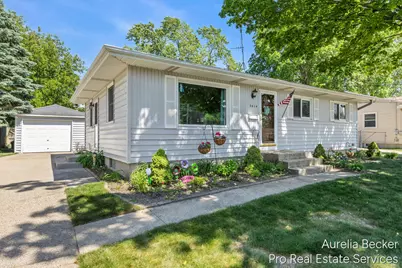 3414 Perry Avenue SW, Wyoming, MI 49519 - Photo 3