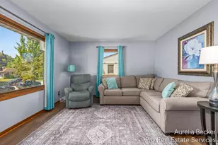 3414 Perry Ave SW, Wyoming, MI 49519 - Photo 9