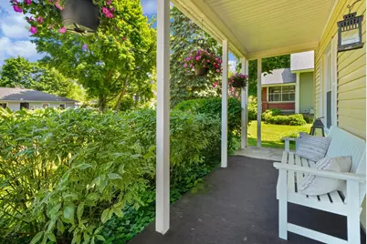 604 Hubbard Street NE, Grand Rapids, MI 49525 - Photo 3
