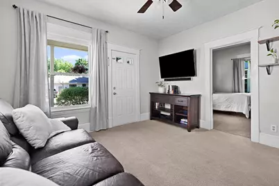 604 Hubbard Street NE, Grand Rapids, MI 49525 - Photo 5