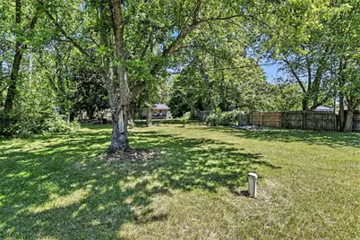 1145 Beverly Court, Benton Harbor, MI 49022 - Photo 9