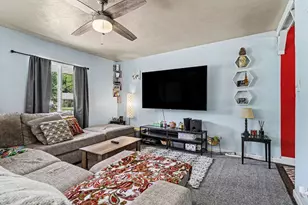 1145 Beverly Ct, Benton Harbor, MI 49022 - Photo 3