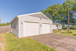 9437 Cady Rd, Jackson, MI 49201 - Photo 3