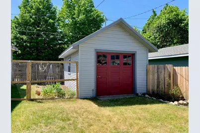 413 N Rath Avenue, Ludington, MI 49431 - Photo 31