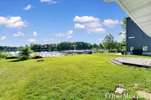 10207 Poplar Dr NE, Rockford, MI 49341 - Photo 23