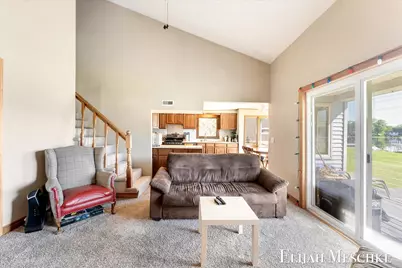 10207 Poplar Drive NE, Rockford, MI 49341 - Photo 9
