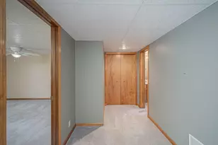 6736 Waterview Dr, Grandville, MI 49418 - Photo 21