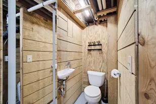 504 N Lewis St, Ludington, MI 49431 - Photo 31