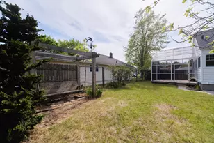 504 N Lewis St, Ludington, MI 49431 - Photo 35