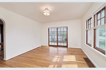 504 N Lewis Street, Ludington, MI 49431 - Photo 13