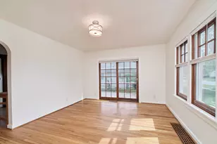 504 N Lewis St, Ludington, MI 49431 - Photo 13
