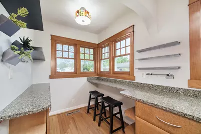 504 N Lewis Street, Ludington, MI 49431 - Photo 7