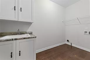 15300 Eton Pointe Dr, Clinton Twp, MI 48035 - Photo 11