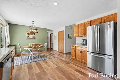 510 E General Street, Sheridan, MI 48884 - Photo 7