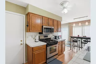 7652 Woodview Drive, Waterford, MI 48327 - Photo 9