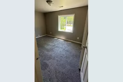 18750 Sumpter Road, Belleville, MI 48111 - Photo 15