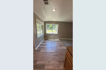 18750 Sumpter Road, Belleville, MI 48111 - Photo 5
