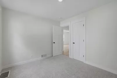 1325 Edith Avenue NE, Grand Rapids, MI 49505 - Photo 23