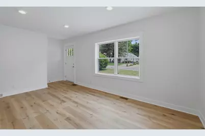 1325 Edith Avenue NE, Grand Rapids, MI 49505 - Photo 9
