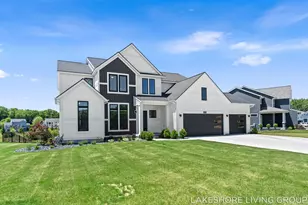 13059 Pine Glen Dr, Grand Haven, MI 49417 - Photo 3
