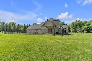2665 White Tail Ct, South Lyon, MI 48178 - Photo 47