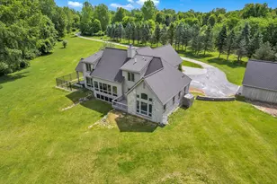 2665 White Tail Ct, South Lyon, MI 48178 - Photo 5