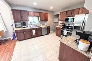 311 N Warren Ave, Big Rapids, MI 49307 - Photo 3