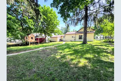 311 N Warren Avenue, Big Rapids, MI 49307 - Photo 17