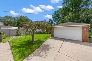 32369 Alvin St, Garden City, MI 48135 - Photo 7