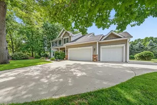 880 Ludington Ave, Portage, MI 49002 - Photo 5