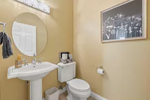 880 Ludington Ave, Portage, MI 49002 - Photo 35