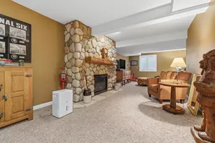 880 Ludington Ave, Portage, MI 49002 - Photo 37