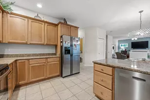 880 Ludington Ave, Portage, MI 49002 - Photo 19