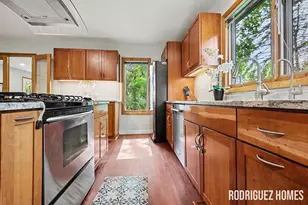 6271 Cascade Rd SE, Grand Rapids, MI 49546 - Photo 7