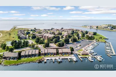 212 Harbor Drive, Ludington, MI 49431 - Photo 29
