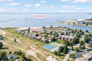 212 Harbor Dr, Ludington, MI 49431 - Photo 33