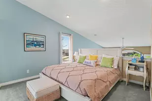 212 Harbor Dr, Ludington, MI 49431 - Photo 19