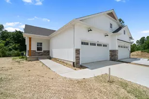 134 Ashley Ct, Brooklyn, MI 49230 - Photo 1