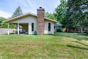 1738 Maiden Ln, Saint Joseph, MI 49085 - Photo 33