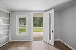 131 Gaunt Ave, Jackson, MI 49203 - Photo 3