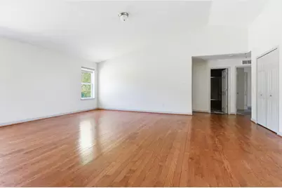 32200 Ecorse Road, Romulus, MI 48174 - Photo 9