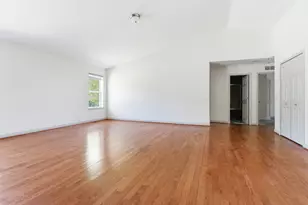 32200 Ecorse Rd, Romulus, MI 48174 - Photo 9