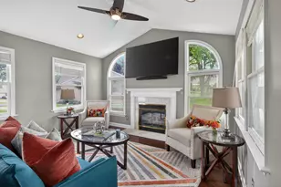 4297 Fairway Ln, Jackson, MI 49201 - Photo 3