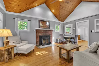 6330 Oakdale Drive, Brighton, MI 48116 - Photo 7