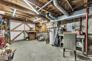 6330 Oakdale Dr, Brighton, MI 48116 - Photo 35