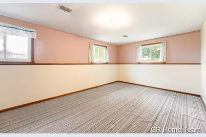 895 Bellewood Drive SE, Grand Rapids, MI 49508 - Photo 29