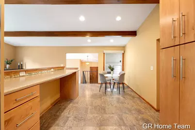 895 Bellewood Drive SE, Grand Rapids, MI 49508 - Photo 19