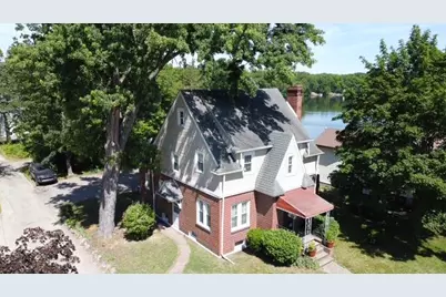 601 N Kalamazoo Street, Paw Paw, MI 49079 - Photo 1