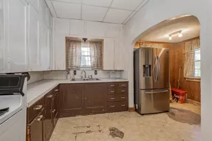 601 N Kalamazoo St, Paw Paw, MI 49079 - Photo 13